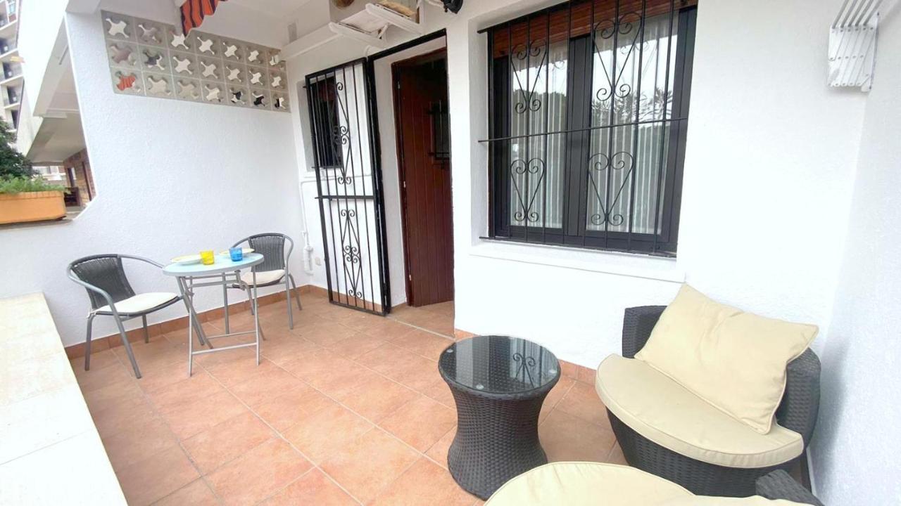 Tenis Sol Levante 103 Roses Exterior foto